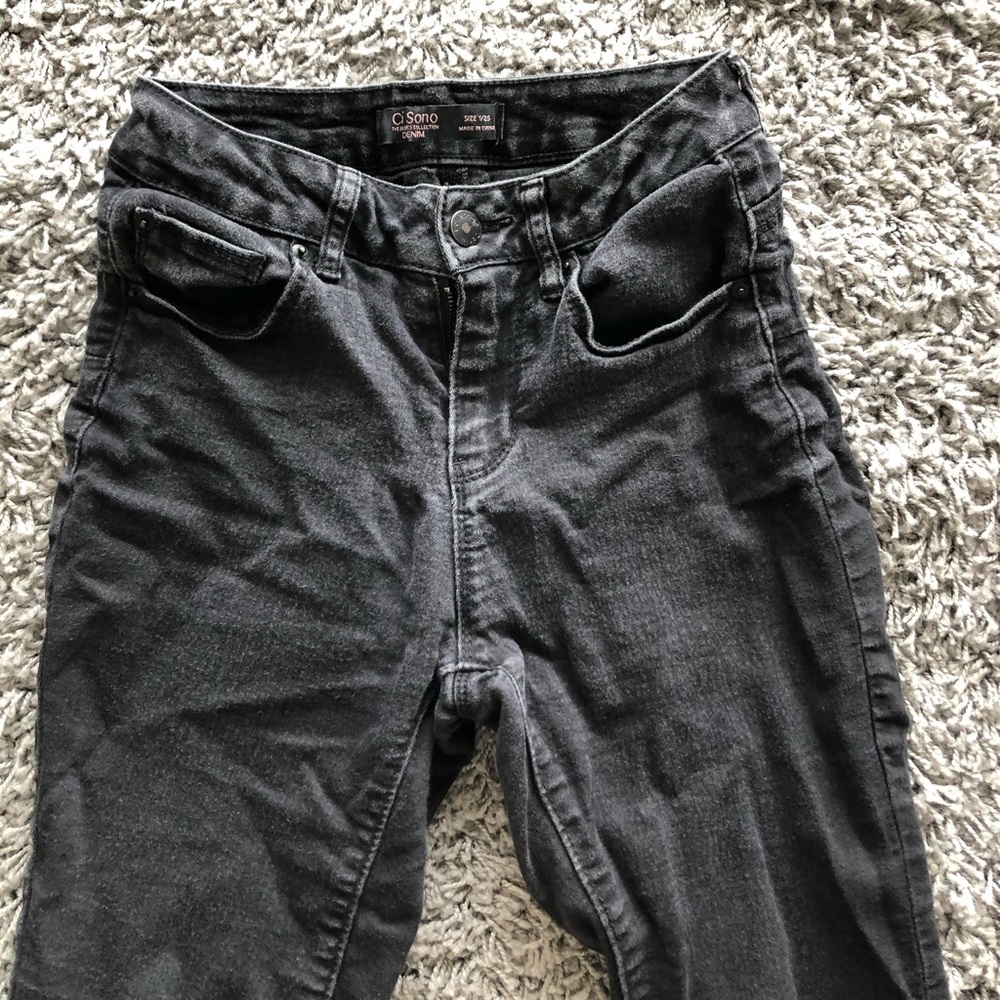 Women’s black wash jeans